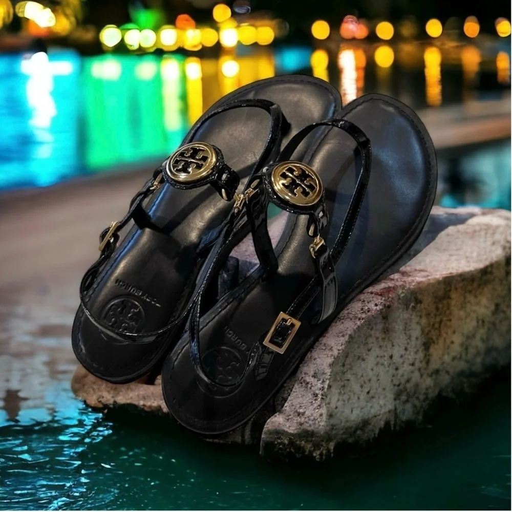 Tory Burch Ali Sandals Black patent leather w/gold insignia Gorgeous! Vintage.